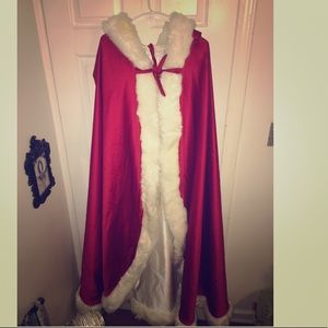 Red Bridal Cape with white faux fur trim!!!!